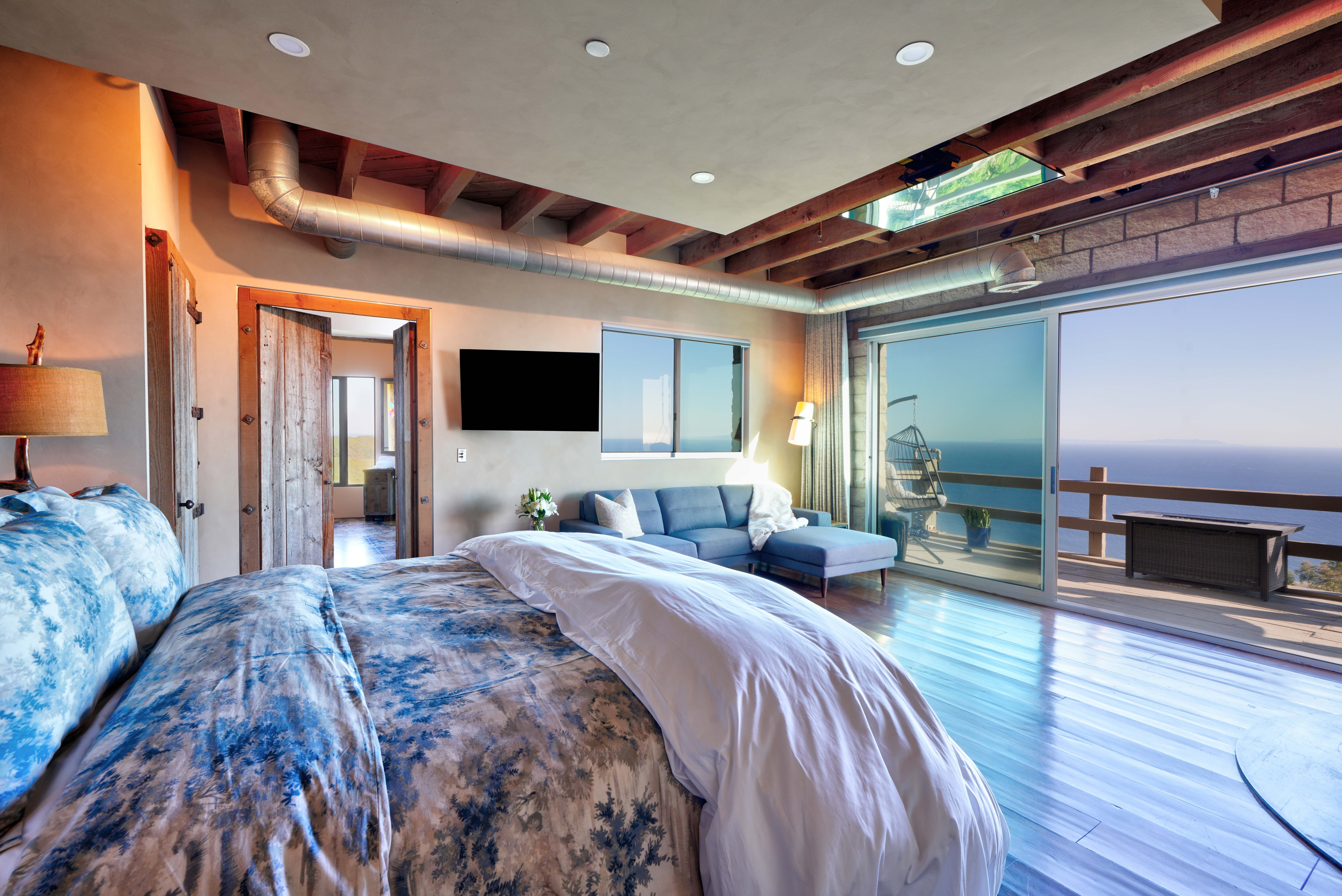 Primary suite with ocean view balcony